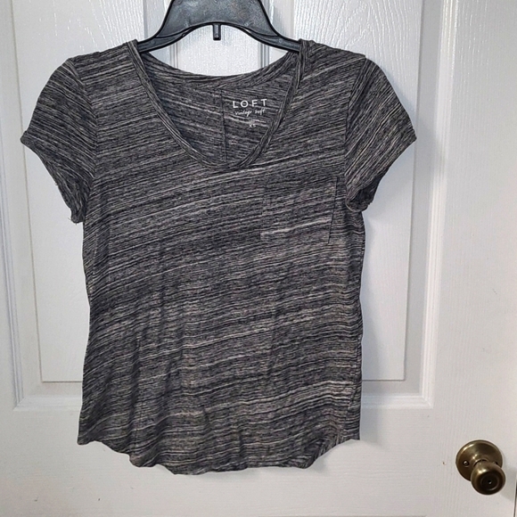 Ann Taylor Tops - Ann Taylor Loft Vintage Soft Scoop Vneck Heather Black White Breast Pocket Sz XS